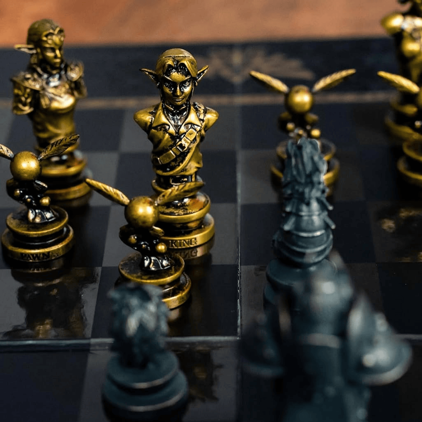 THE LEGEND OF ZELDA CHESS SET